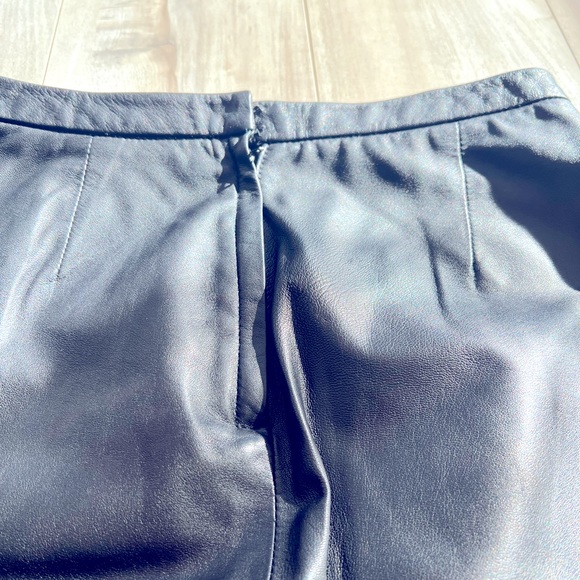 BCBG maxazria - Black real leather lined pencil skirt - Size 0 - Picture 7 of 13
